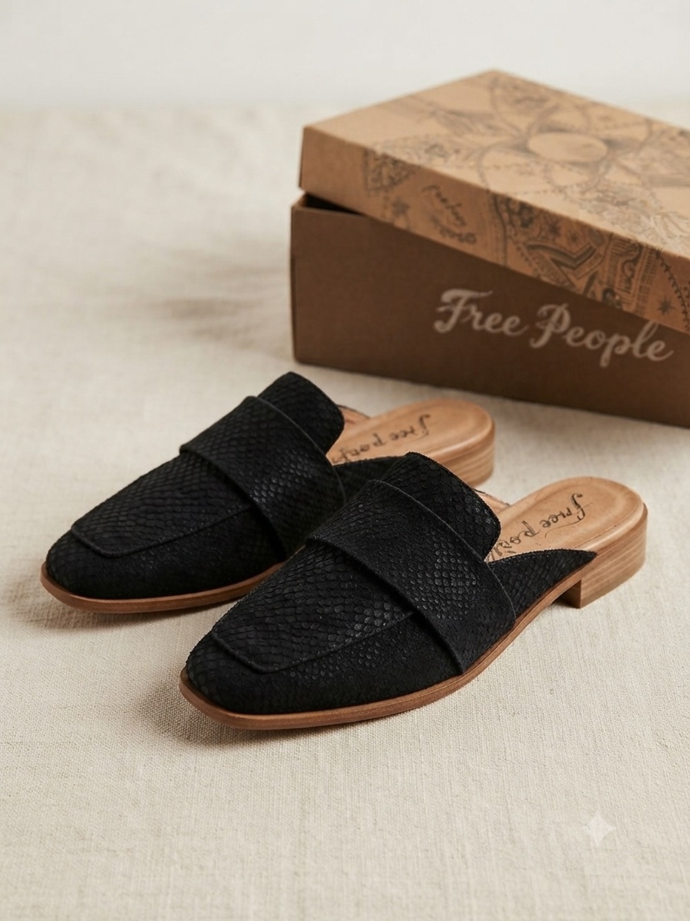 Free People Black At Ease Loafer Mules 
Size 36 🖤👞✨